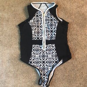One piece swimsuit NWOT